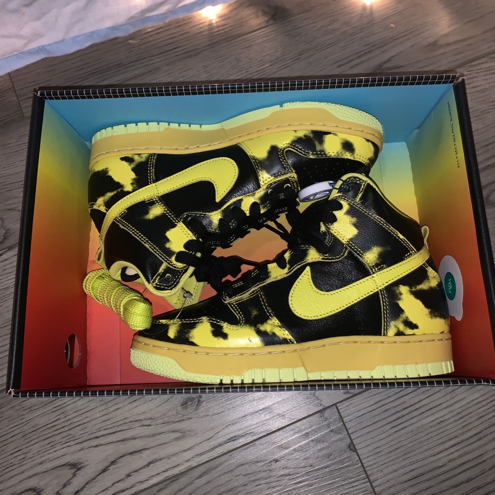 Nike Dunk High Leather 1985 “Yellow acid wash”